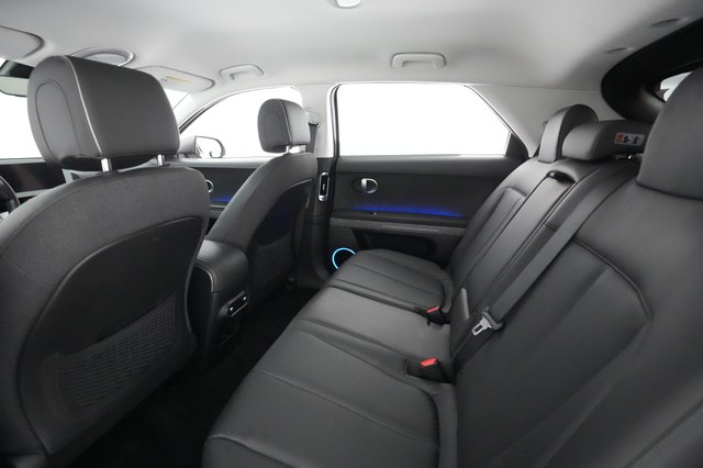 2023 Hyundai IONIQ 5 — photo 16 of 31