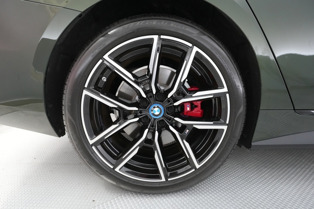 2023 BMW i4