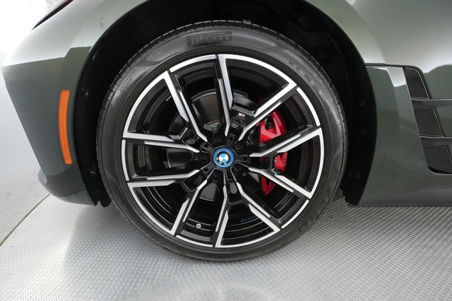 2023 BMW i4 — photo 12 of 29
