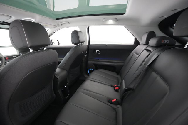 2023 Hyundai IONIQ 5 — photo 16 of 26
