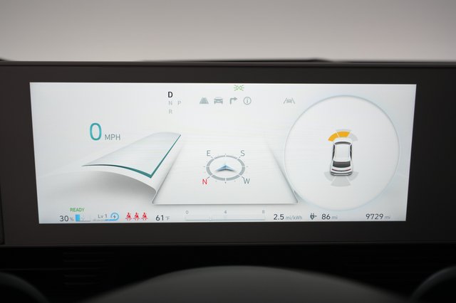2023 Hyundai IONIQ 5 — photo 4 of 26
