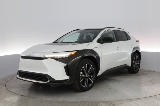 2024 Toyota bZ4X — VIN JTMAAAAA6RA033039