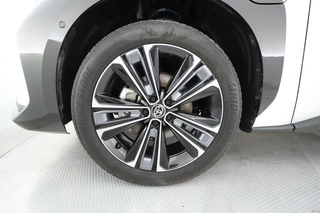 2024 Toyota bZ4X — photo 11 of 25