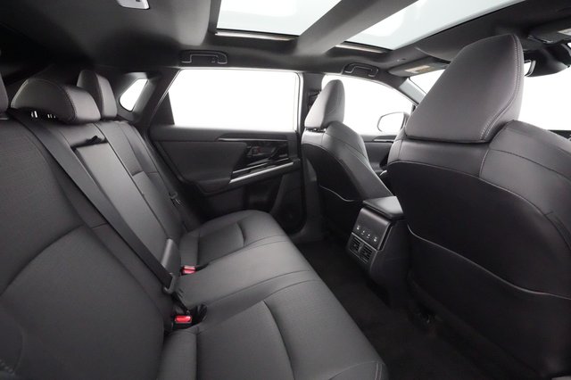2024 Toyota bZ4X — photo 3 of 25