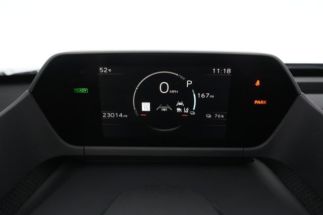 2024 Toyota bZ4X — photo 4 of 25