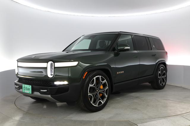2022 Rivian R1S — VIN 7PDSGABL1NN001842