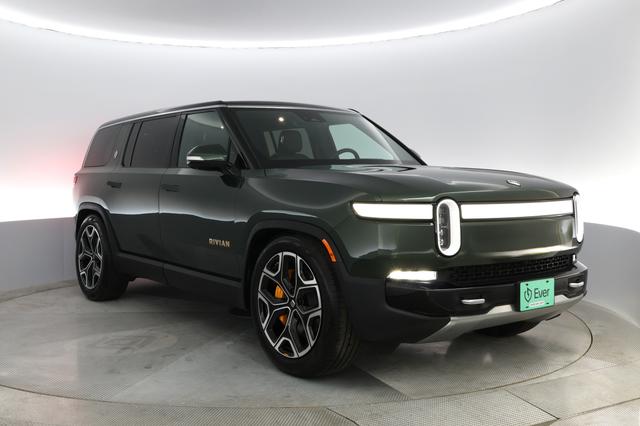 2022 Rivian R1S — photo 6 of 32