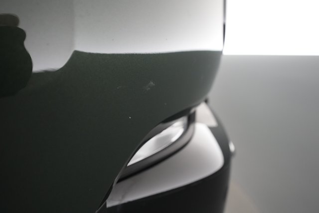 2022 Rivian R1S — photo 28 of 32