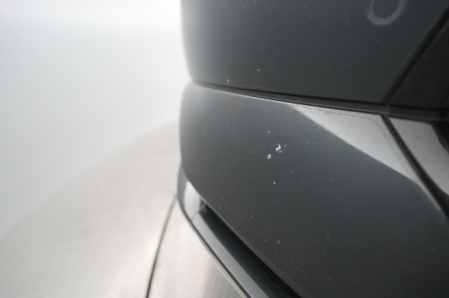 2021 Audi e-tron — photo 24 of 35