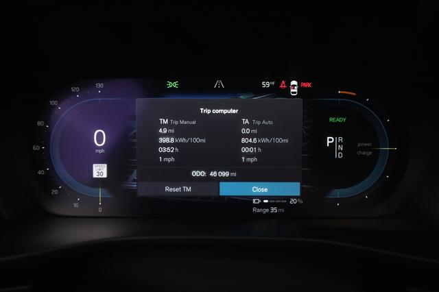 2023 Volvo XC40 Recharge — photo 4 of 34
