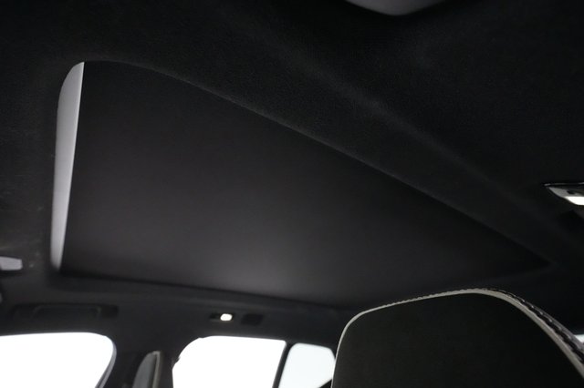 2023 Volvo XC40 Recharge — photo 24 of 34