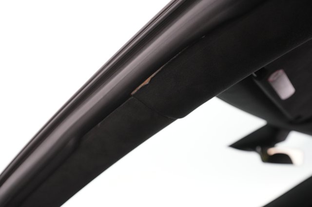 2022 Tesla Model S — photo 33 of 41