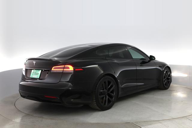 2022 Tesla Model S — photo 2 of 41