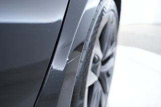 2022 Tesla Model S — photo 31 of 41