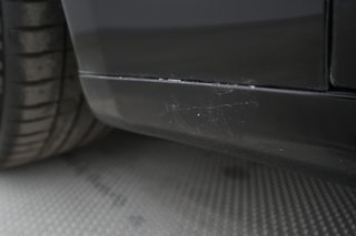2022 Tesla Model S — photo 30 of 41