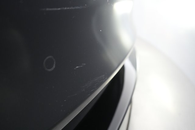 2022 Tesla Model S — photo 22 of 41