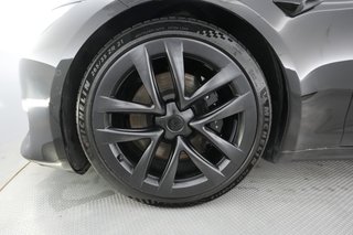 2022 Tesla Model S — photo 11 of 41