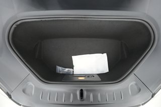 2022 Tesla Model S — photo 20 of 41