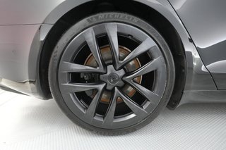 2022 Tesla Model S — photo 14 of 41