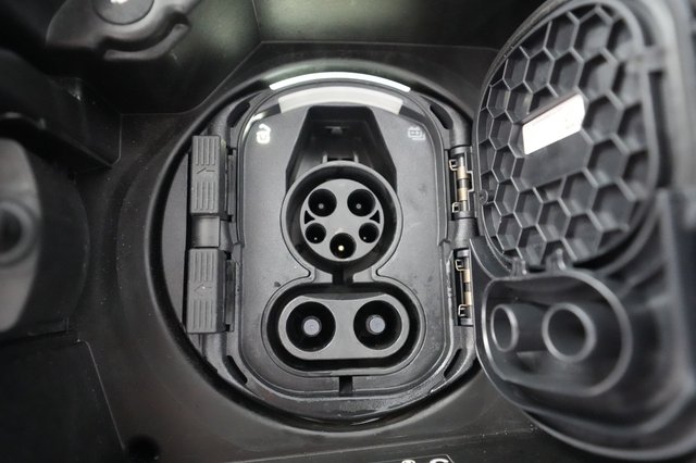 2023 Mercedes-Benz EQB — photo 25 of 29