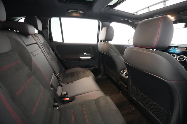 2023 Mercedes-Benz EQB — photo 22 of 29