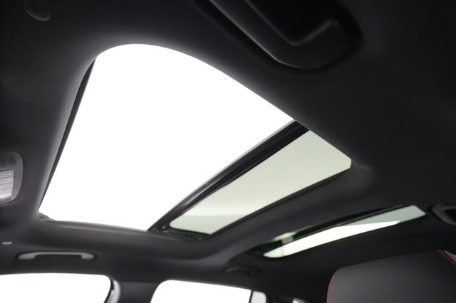 2023 Mercedes-Benz EQB — photo 24 of 29