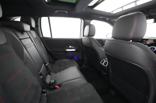 2023 Mercedes-Benz EQB — photo 4 of 32