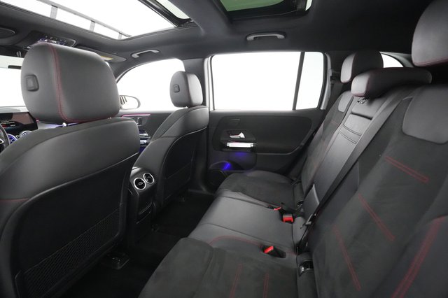 2023 Mercedes-Benz EQB — photo 20 of 32