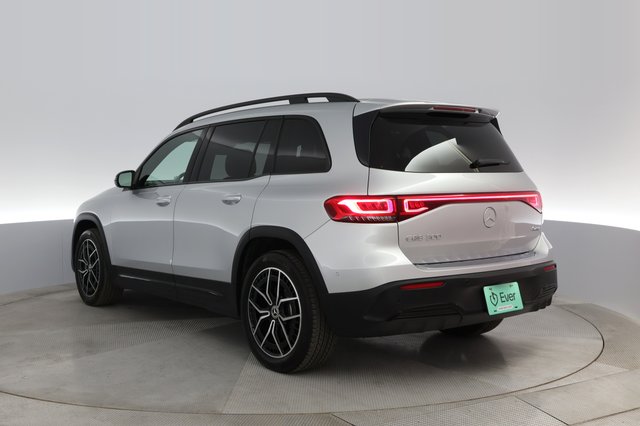 2023 Mercedes-Benz EQB — photo 12 of 32