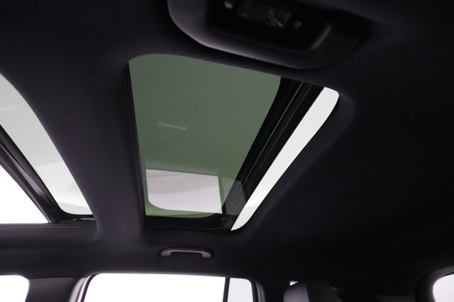 2023 Mercedes-Benz EQB — photo 25 of 32