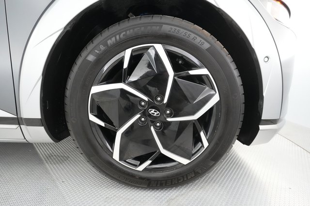 2023 Hyundai IONIQ 5 — photo 16 of 36