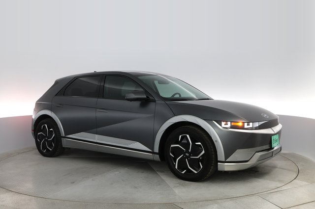2023 Hyundai IONIQ 5 — photo 9 of 36