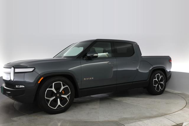 2022 Rivian R1T — photo 10 of 36