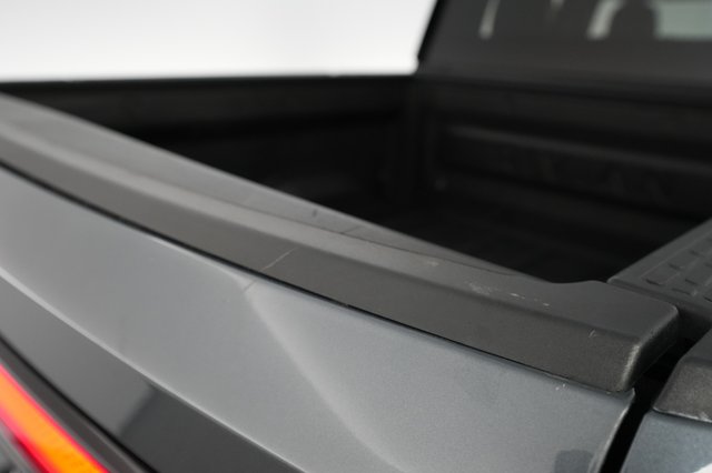 2022 Rivian R1T — photo 31 of 36