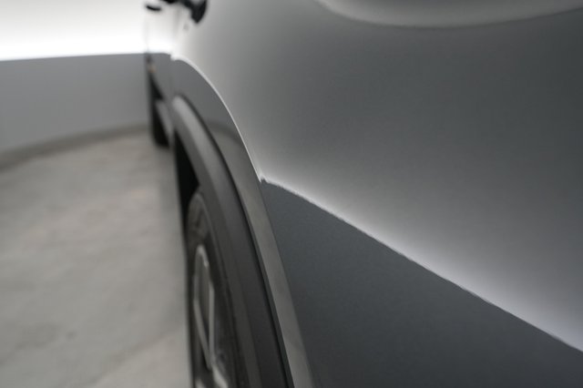 2022 Rivian R1T — photo 27 of 36