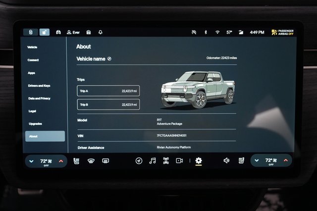 2022 Rivian R1T — photo 4 of 36