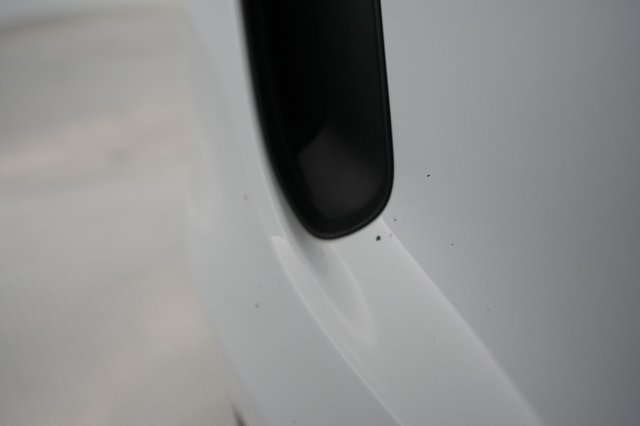 2021 Porsche Taycan — photo 26 of 29