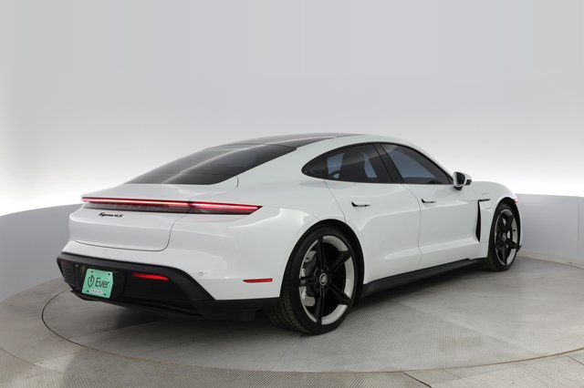 2021 Porsche Taycan — photo 2 of 29