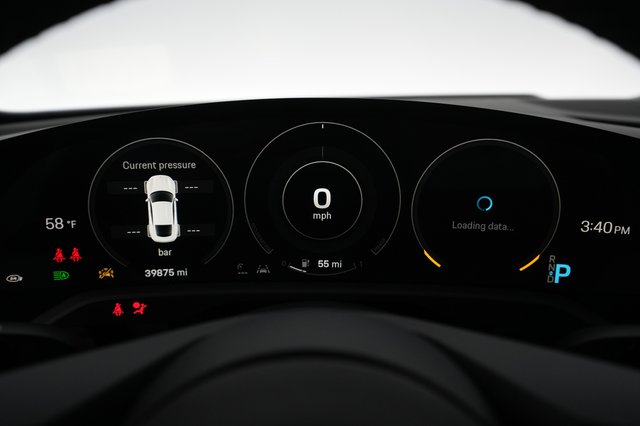 2021 Porsche Taycan — photo 5 of 29