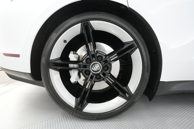 2021 Porsche Taycan — photo 15 of 29