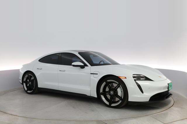 2021 Porsche Taycan — photo 8 of 29