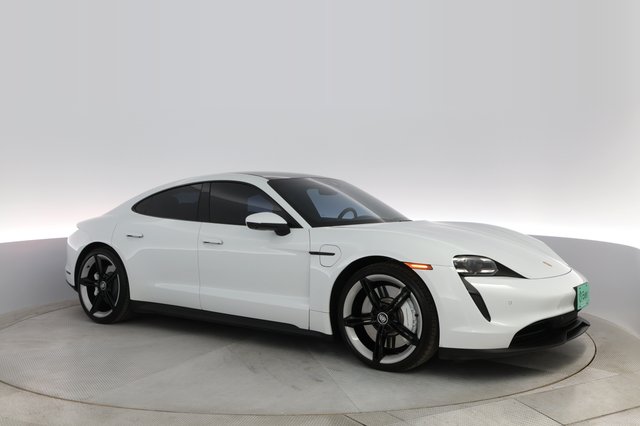 2021 Porsche Taycan — photo 8 of 29