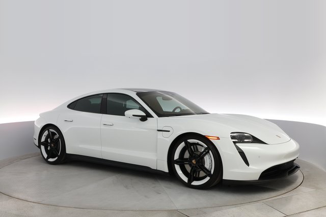 2021 Porsche Taycan — photo 7 of 29