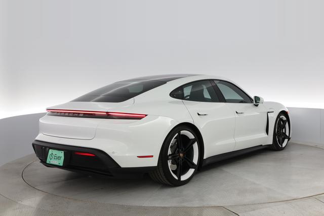 2021 Porsche Taycan — photo 2 of 29