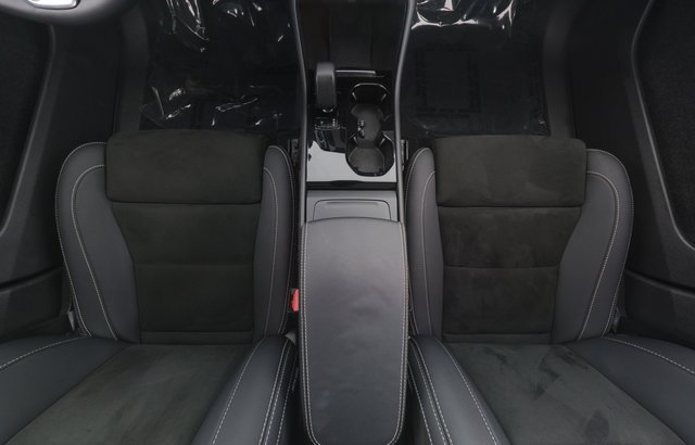 2023 Volvo C40 Recharge — photo 17 of 35