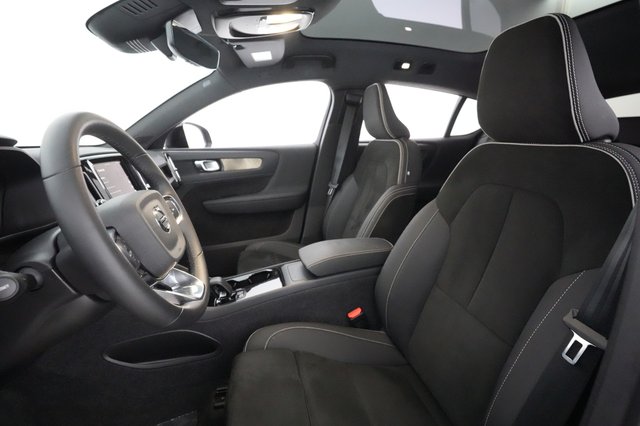 2023 Volvo C40 Recharge — photo 18 of 35