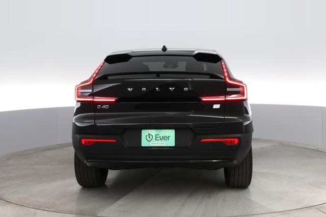 2023 Volvo C40 Recharge — photo 9 of 35