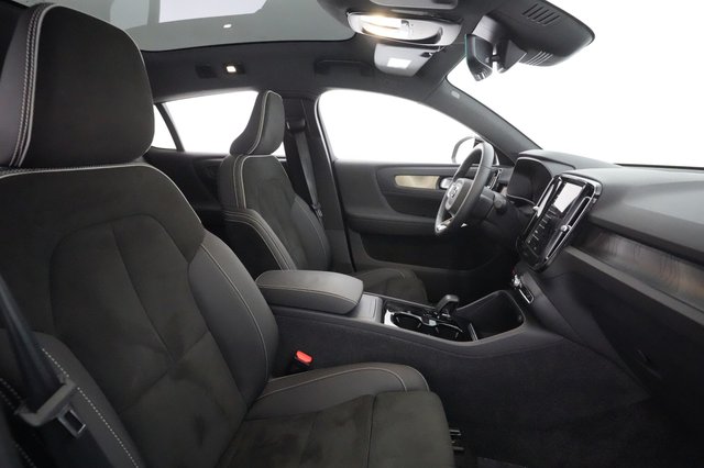 2023 Volvo C40 Recharge — photo 20 of 35