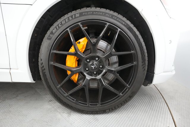 2022 Audi e-tron — photo 13 of 45