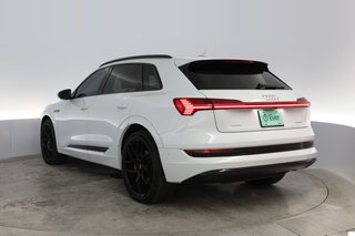 2022 Audi e-tron — photo 9 of 45